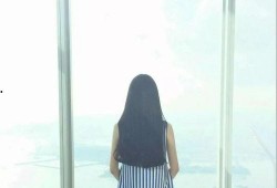 娱乐吃瓜酱背影头像女